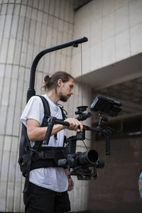 新時(shí)代工廠的觀察者與講述者 鋸工影像記錄與專業(yè)制作服務(wù)